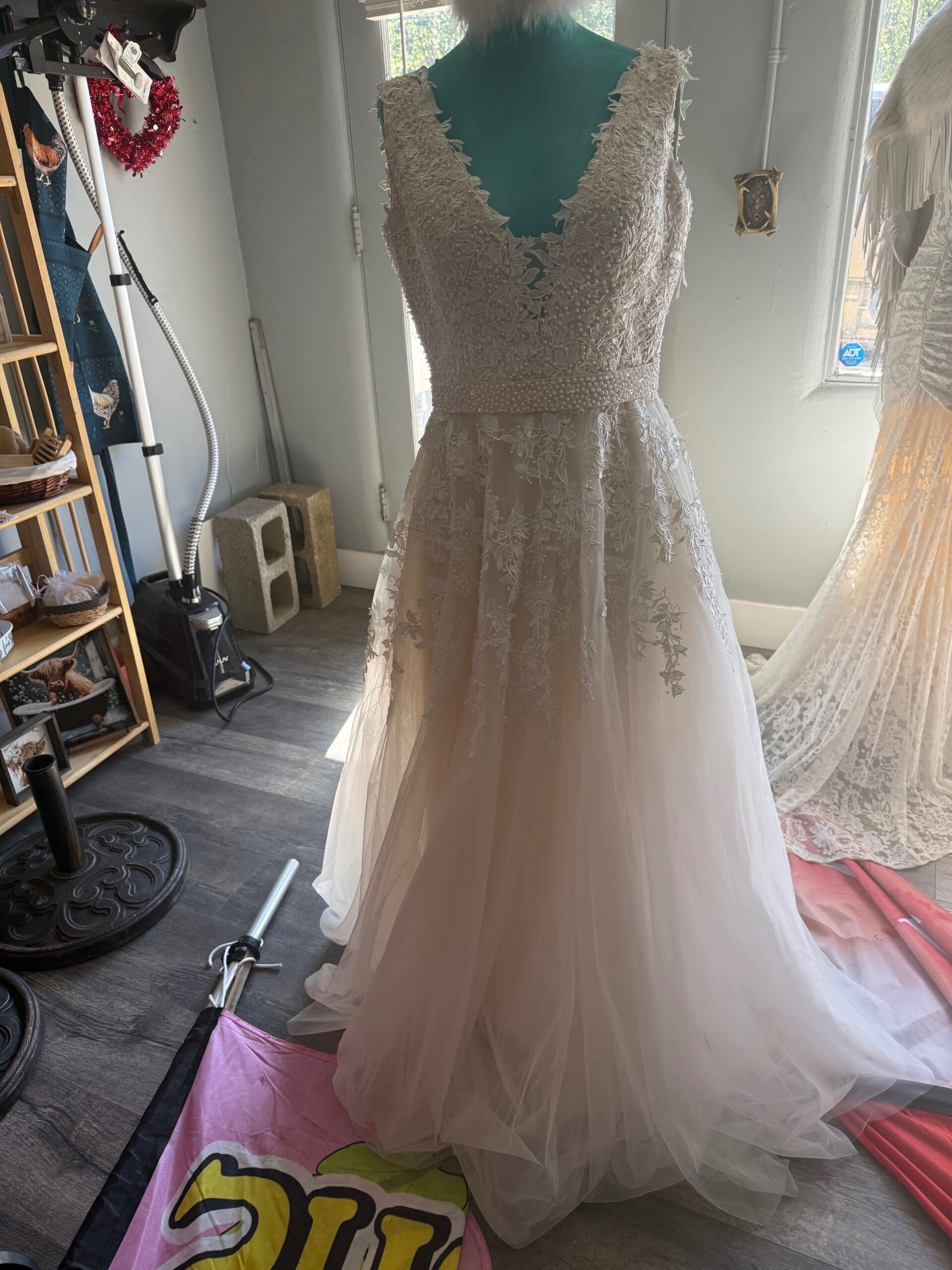 Pearly lace